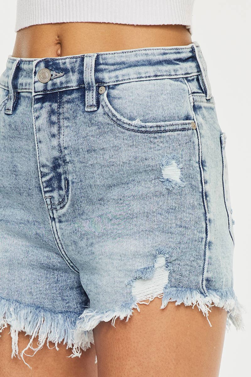 HIGH RISE FRAY HEM DENIM SHORTS